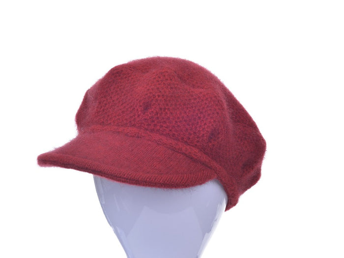 6030 Soft Peak Hat - Here at McDonald New Zealand, we have mastered the technique of blending together our iconic flora and fauna with contemporary fashion. This Soft Peak Hat truly demonstrates this as you step out in style while living the experience of the true warmth and luxury of the Possum Merino and Mulberry Silk mix.