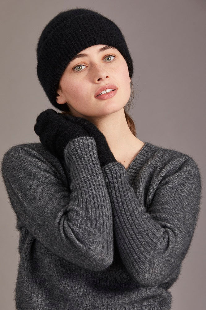 Possum and Merino  672 Fine Rib Hat - Add extra warmth on those cold winter days with this Fine Rib Hat, created with a blend of Mulberry Silk for that luxurious feel. To match with this hat is the style 671 Fine Rib Scarf - a must-have set for every wardrobe.  35% Possum Fur, 55% Merino Wool, 10% Pure Mulberry Silk.  Our Heritage Collection colours are made from 70% Fine NZ Merino Wool, 20% NZ Possum Fur, 10% Mulberry Silk New Zealand designed and manufactured Natural and Sustainable