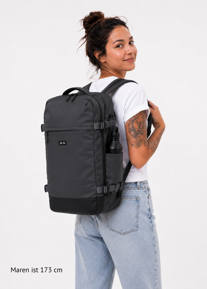 Ela Mo™ Reiserucksack | Coated Edition Slate