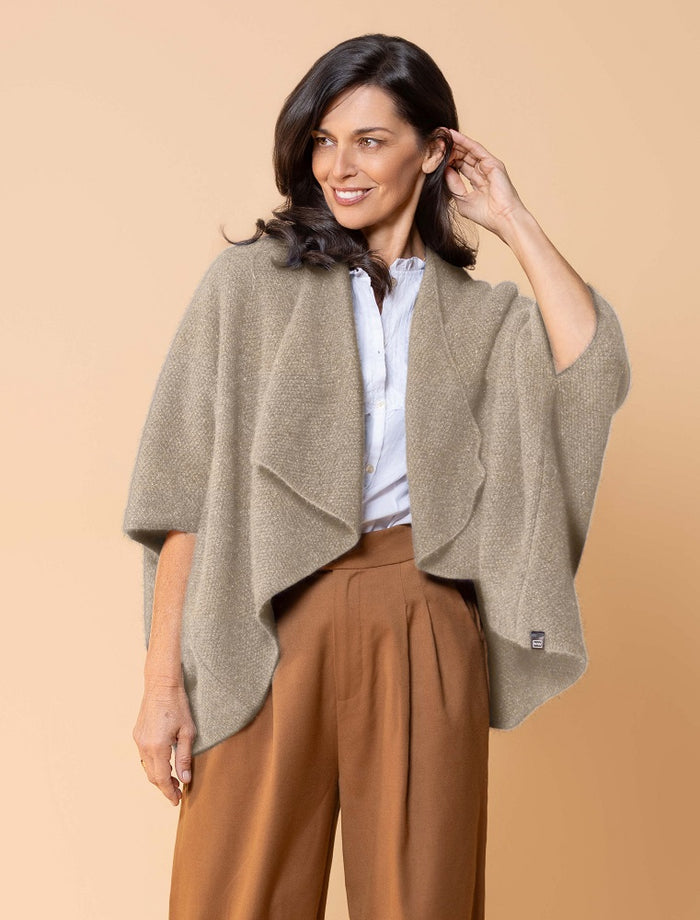 Possum and Merino
NW3082 Longline Wrap - A plain classic longline wrap.  The Longline Wraps have the extra advantage of being able to be worn two ways, vee neck to the back or upside down with the open vee to the bottom.
Composition -40% Possum Fur, 53% Merino, 7% Silk.
One Size Fits All