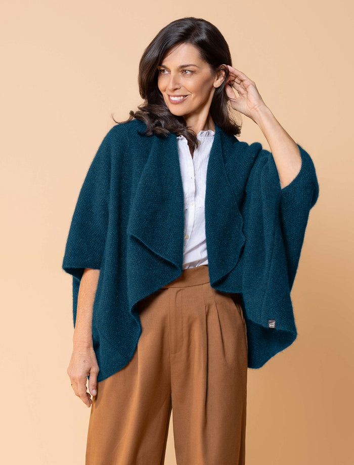 Possum and Merino
NW3082 Longline Wrap - A plain classic longline wrap.  The Longline Wraps have the extra advantage of being able to be worn two ways, vee neck to the back or upside down with the open vee to the bottom.
Composition -40% Possum Fur, 53% Merino, 7% Silk.
One Size Fits All