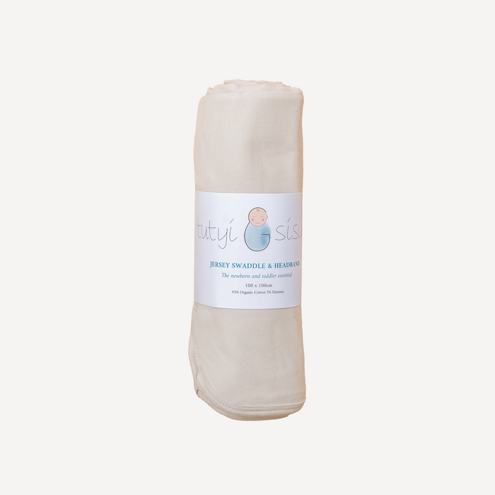 Organic jersey swaddle and beanie set in fog for newborns