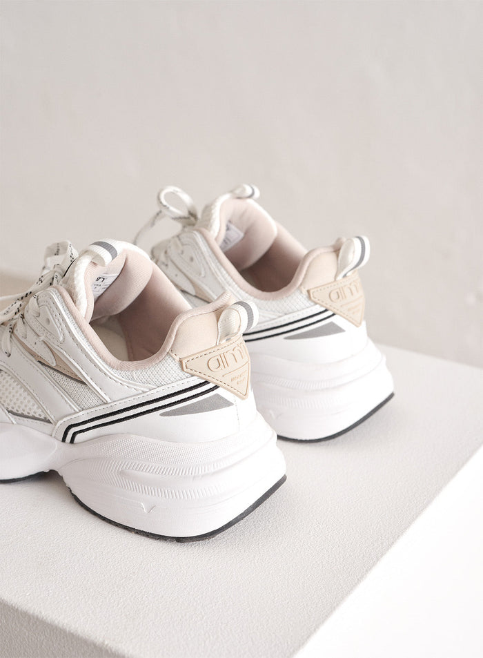 White Athena 100